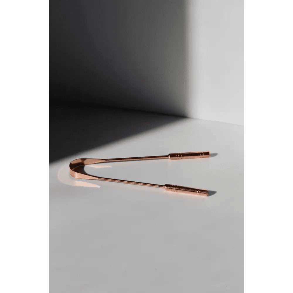Copper U-shaped tongue scraper with two rounded scraping ends