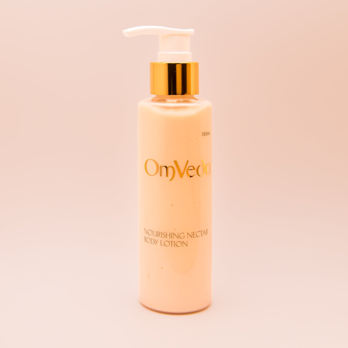 Nourishing nectar body lotion bottle with white pump, 150 ml, light beige